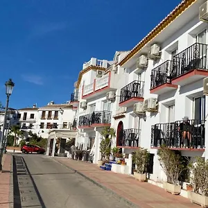 apartamentos-balcon-de-maro.es-andalucia.com/